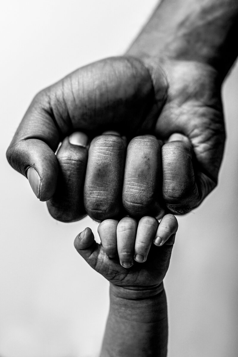 Fist-pump-baby-dad-hands-details-Janesville-WI-Newborn-Photography