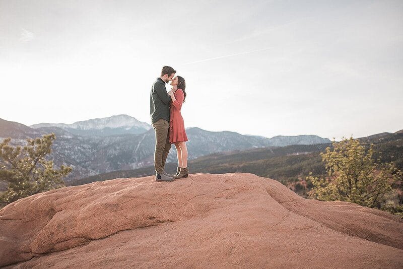 Garden-of-the-Gods-Engagement-Session-Colorado-Springs