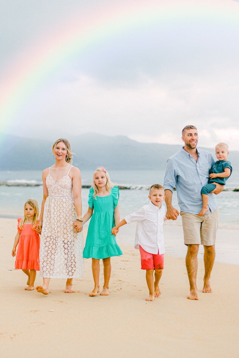 Rainbows at the beach on Maui  for large family photo session