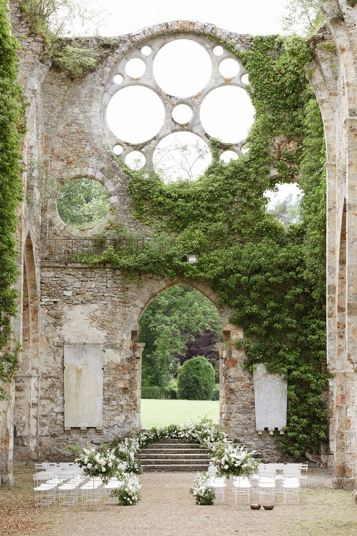 Lily Paloma-Best-wedding-florist-in-France (11)