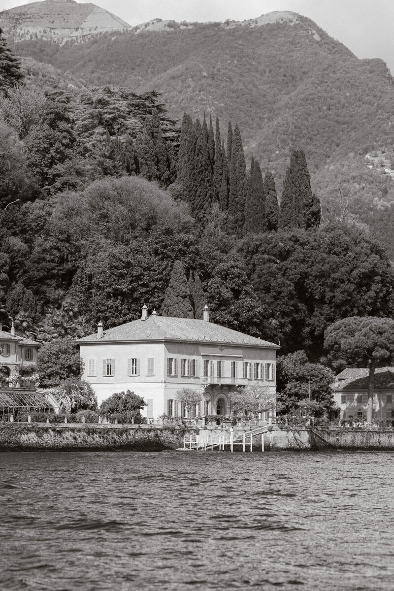Novare-Villa-Pizzo-B&W-Web-21