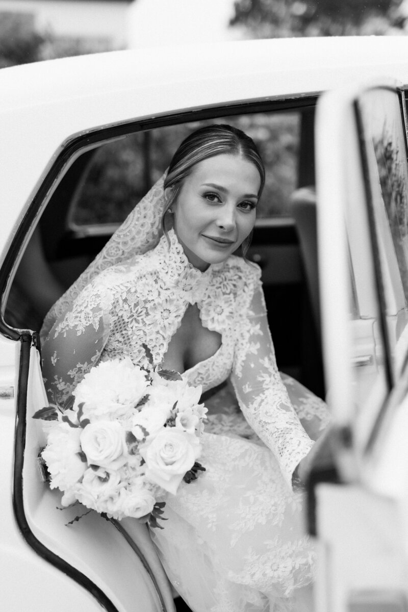 bride-at-castle-hill-inn.jpg41