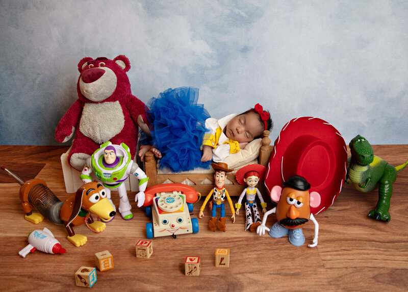 newbornbabyboynewfamilynewbabybestphotographertudiofamilybirthdaynewbornboyamilynewborngirlfirstbirthdayportraiturephotographystudioportraitsnewborngirlboyfamilyEvaMaganaPhotographychildphotographer (32 of 41)