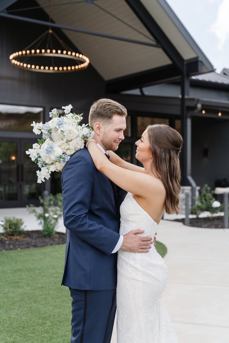 Photo of wedding couple at the oakley