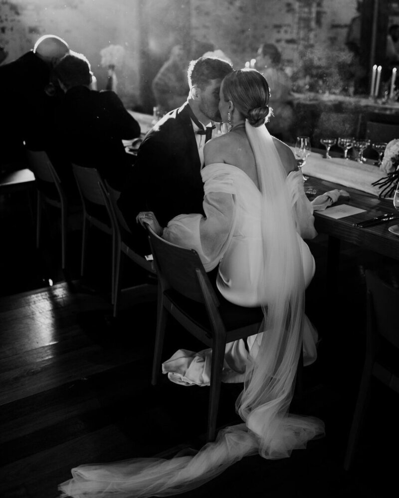 willowandwhitebridalatelier__1667750186_2965625941176805001_55973076449