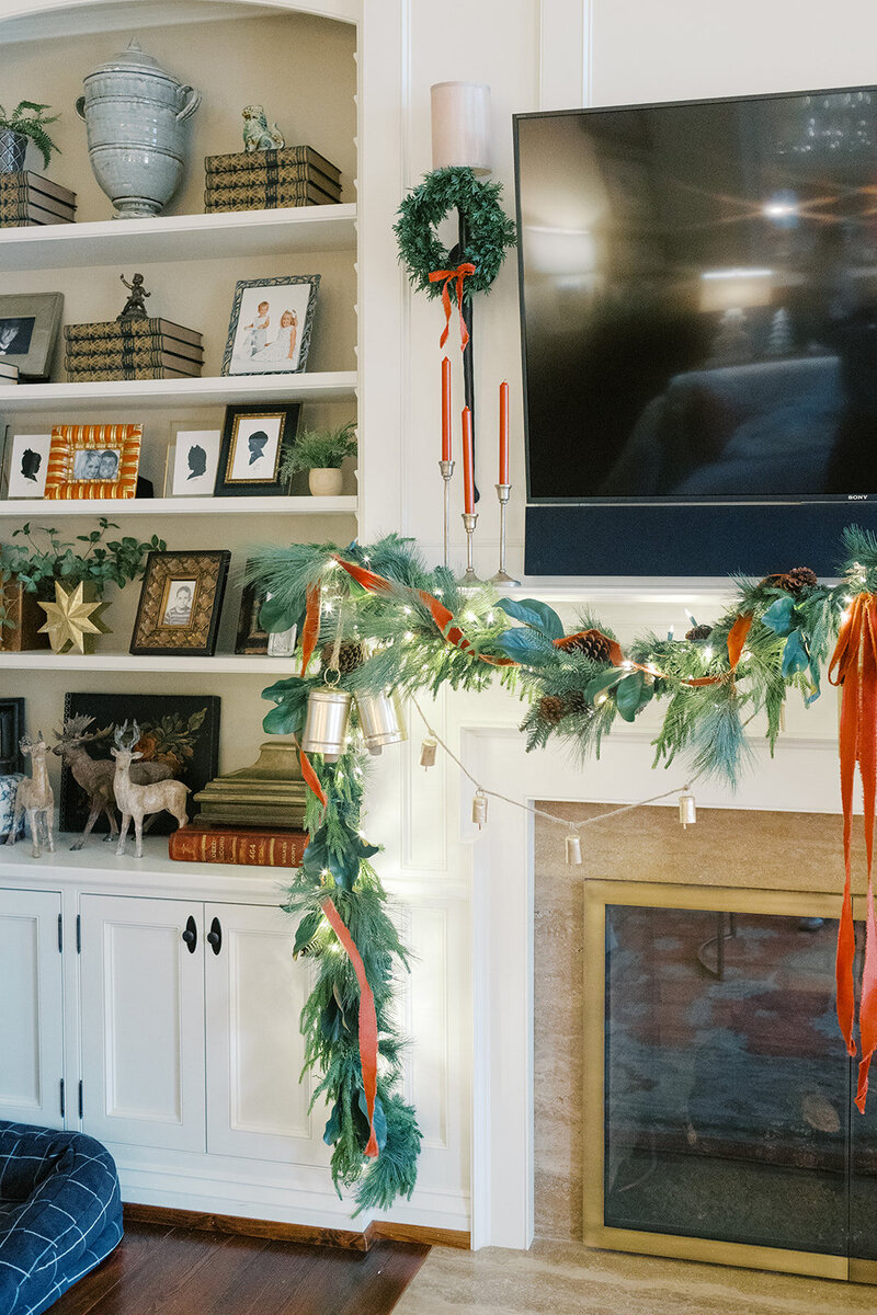 Porch-and-Pine-Garland