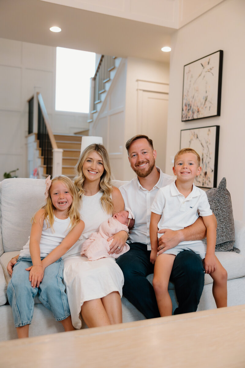 Family Newborn session shot in-home at Hollis Hill Arkansas
