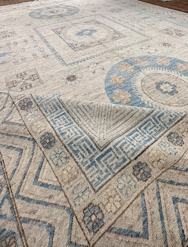 G-016 Khotan rug IMG_3687