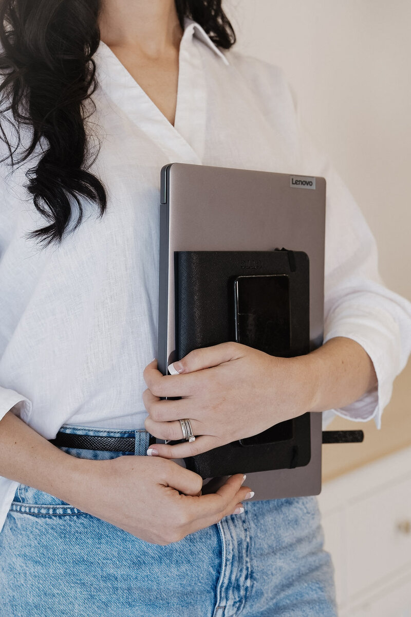 Brooke from Brooke Ashleigh Business Services providing practical, judgment-free bookkeeping help for virtual assistants and start-ups.