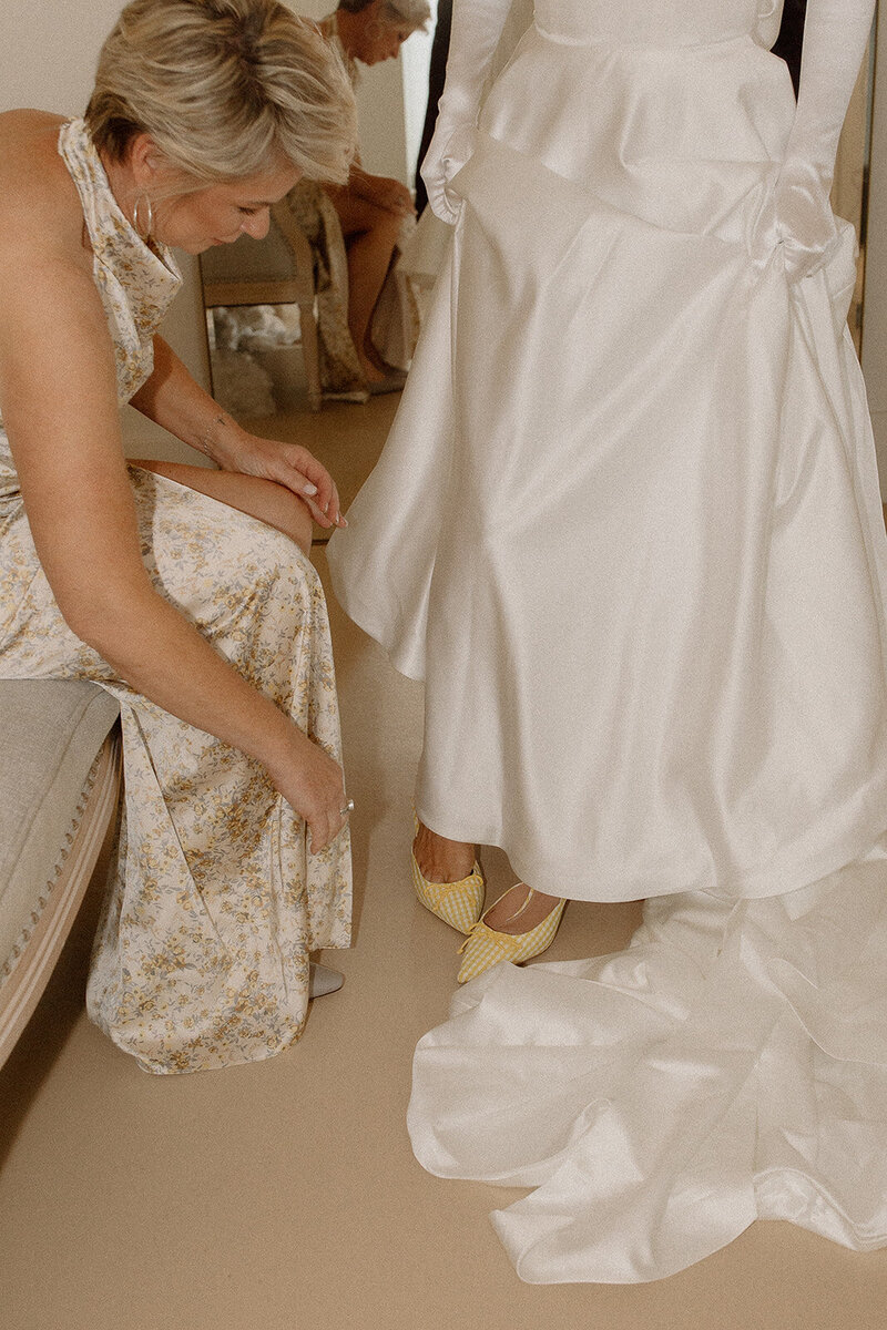 jami-oliver-wedding-preview-taylorraephotofilm-28