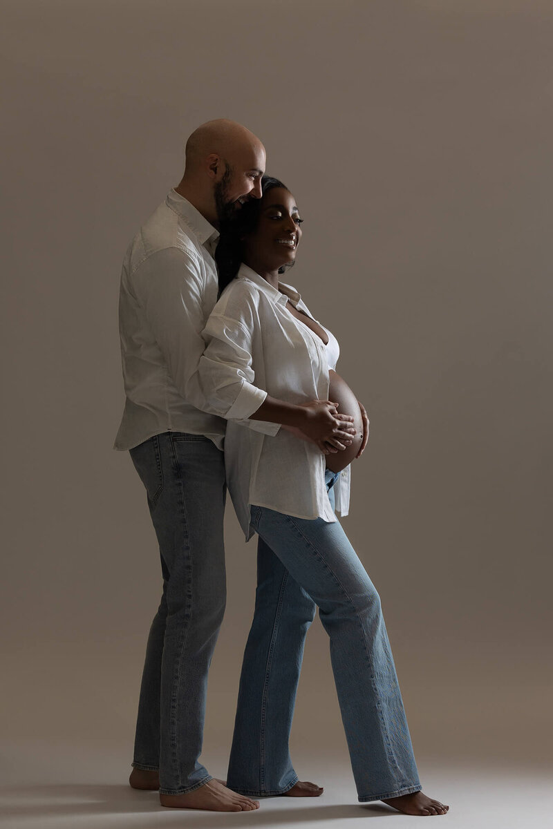 best maternity photographer near me Baltimore, best Washington DC maternity photographer, maternity photoshoot, Maryland maternity portrait studio 3343