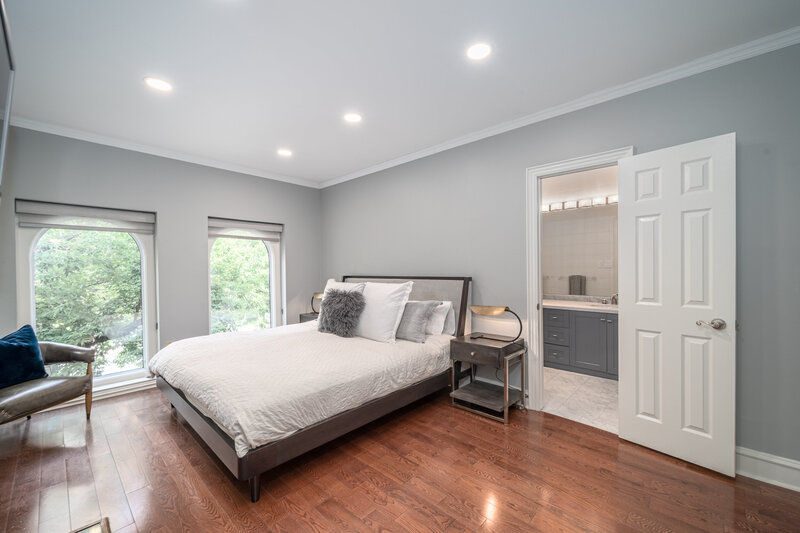 300 Avenue Road Unit 5 _030