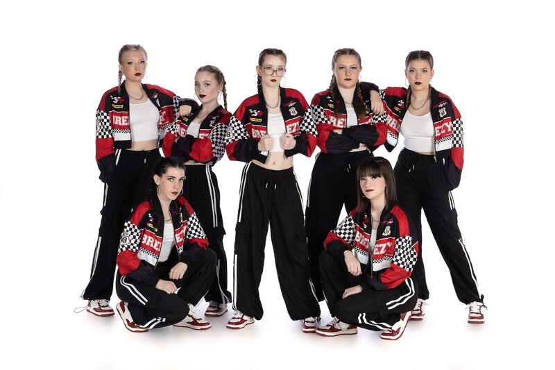 Absolute Dance-competitve troupe-london dance studio15