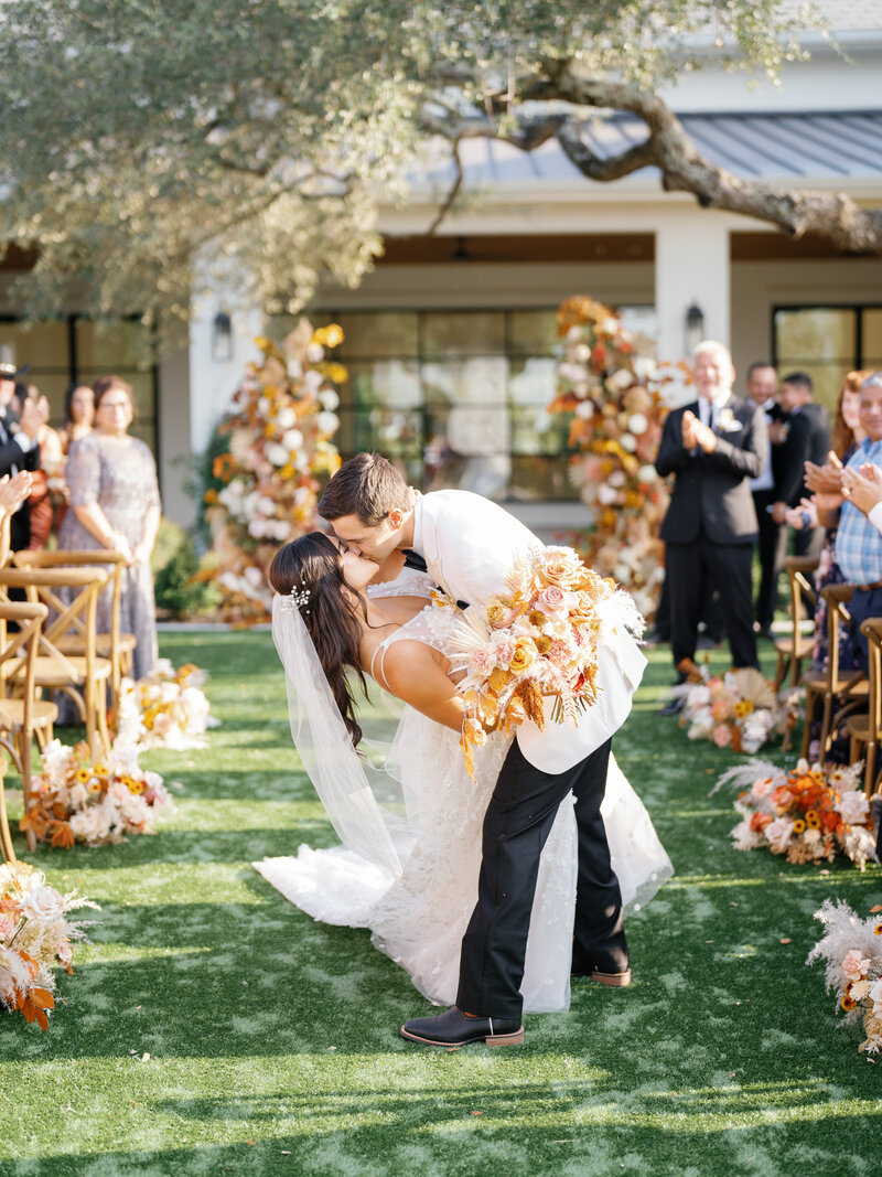 30_Austin_Wedding_Photographer_The_Arlo