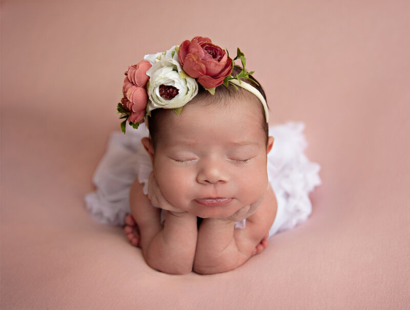 San Antonio baby newborn photography studio lifestyle newborn photographer luxury photo studio wraps outfits posing twin newborns