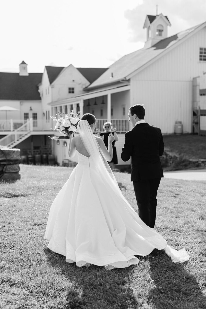 bride-groom-jonthan-edwards-ct