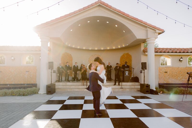 Outdoor Reception at D'Vine Grace Vineyard in McKinney Texas