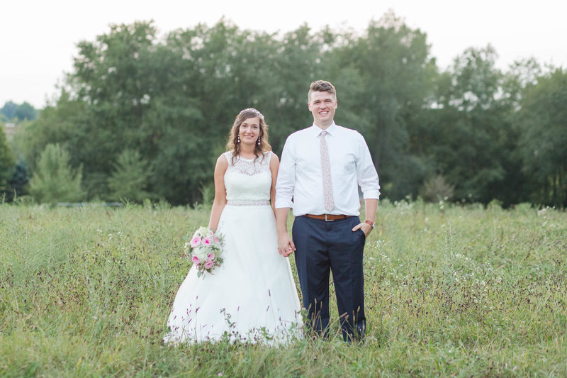 summer wedding smithville ohio photographed by jamie lynette photography canton ohio wedding photographer