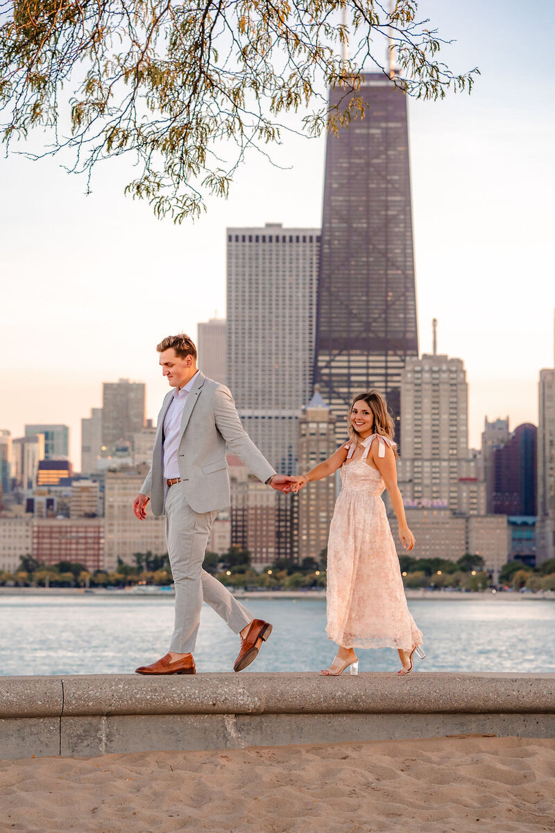 north-avenue-pier-engagement-session (21)