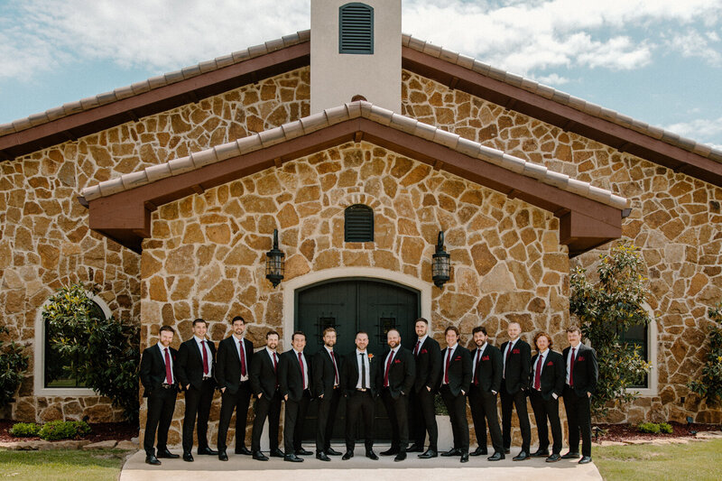 Dream-wedding-venue-in-Dripping-springs-texas-Brittany-and-Kellen