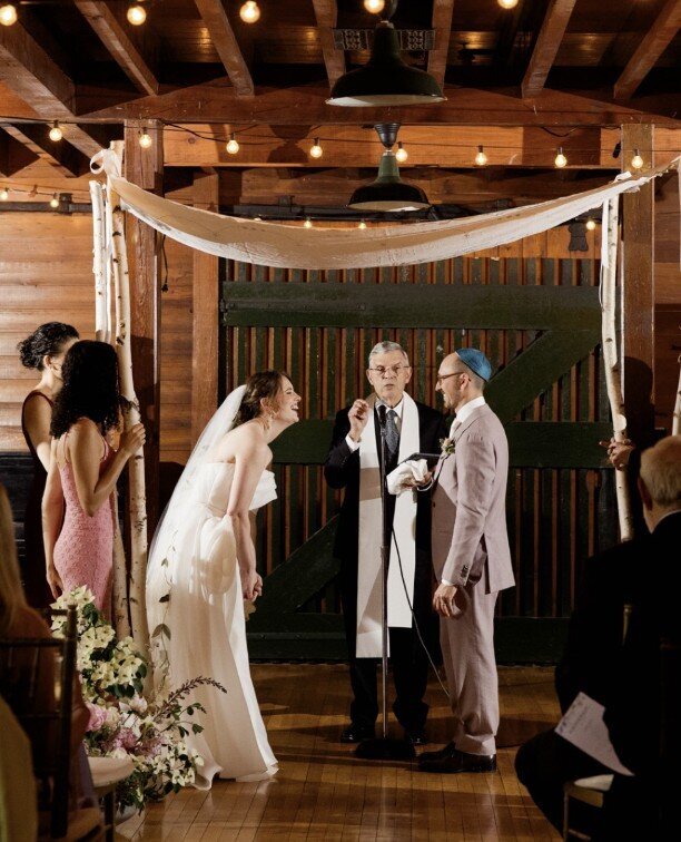 Hill-Stead Museum Wedding Planner helping couples celebrate their best chapter yet! 