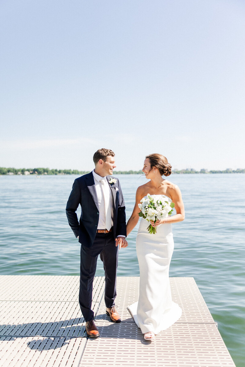 00014_midwest_lakefront_wedding