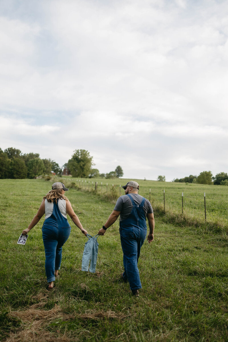 Rustic Washington MO Pregnancy  (4)