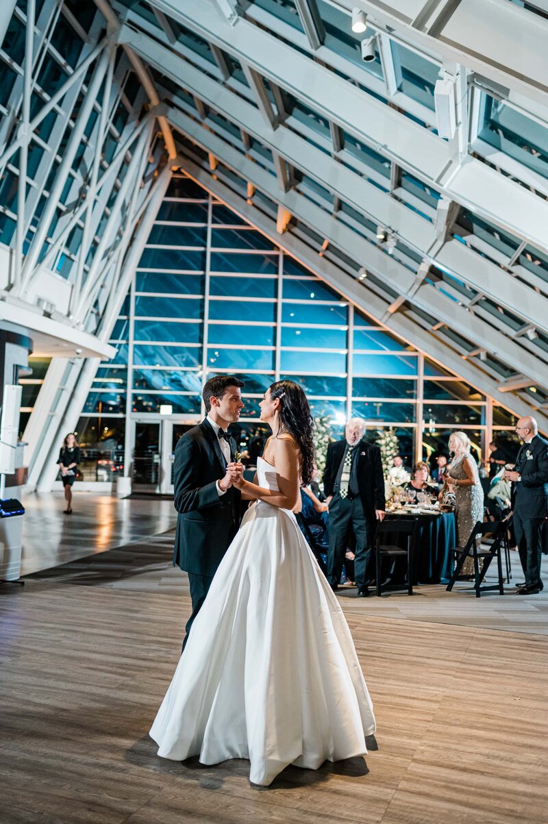 Anamaria Vieriu Photography - Samantha and Zach - wedding - The Adler Planetarium-725