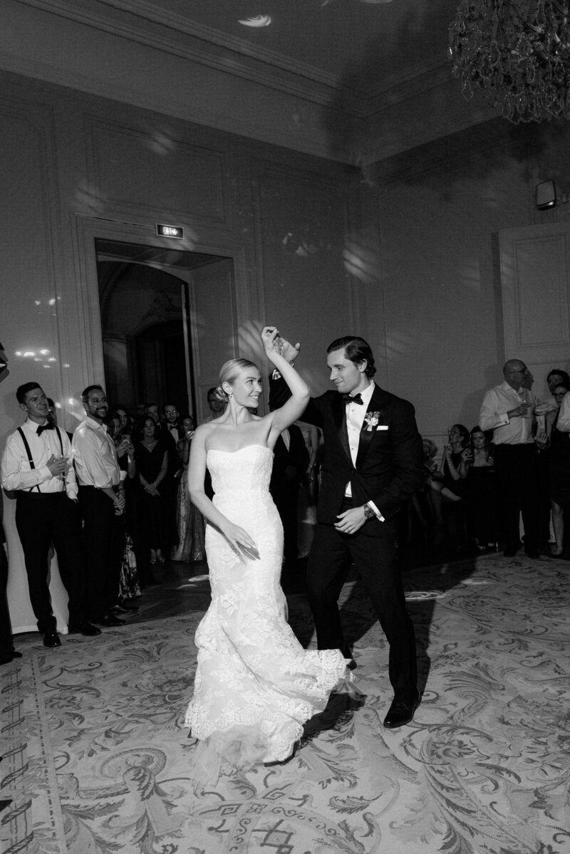 Wedding photographer in Paris France 154