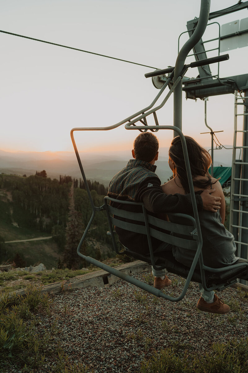 Natalie and Zach sunset proposal photos mountain in Aspen, Colorado