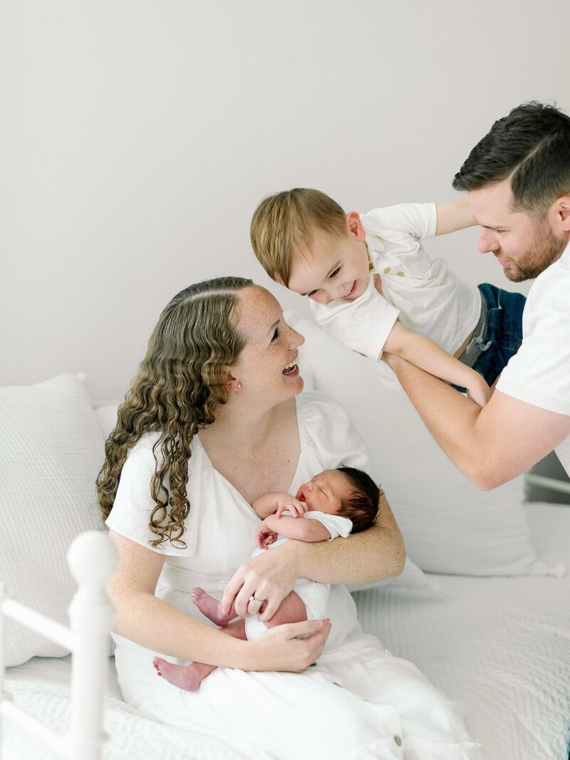 minneapolis-newborn-photographer-bauer-creative (12)