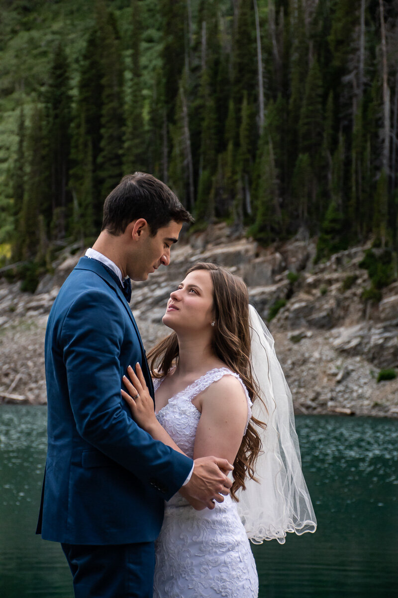 Crested Butte high alpine lake elopement