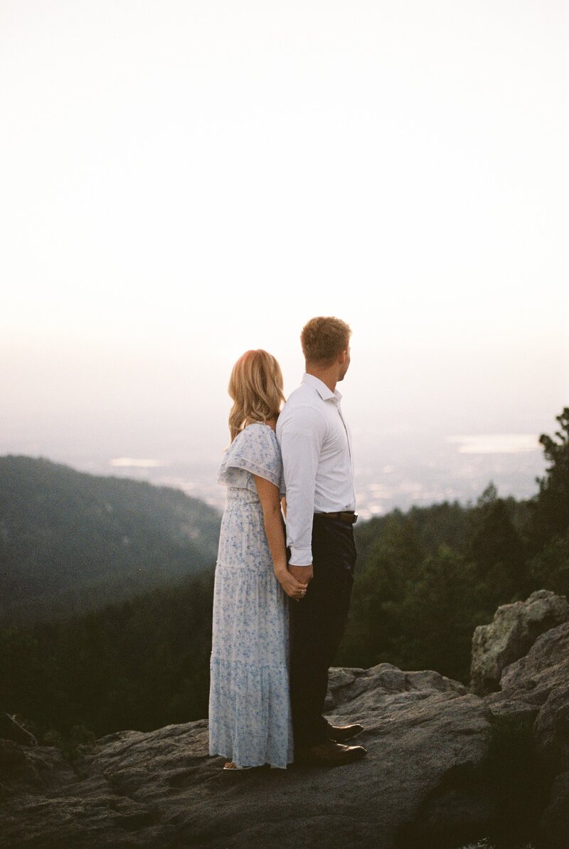 shenandoah-national-park-engagement-photos-on-35mm-film-4