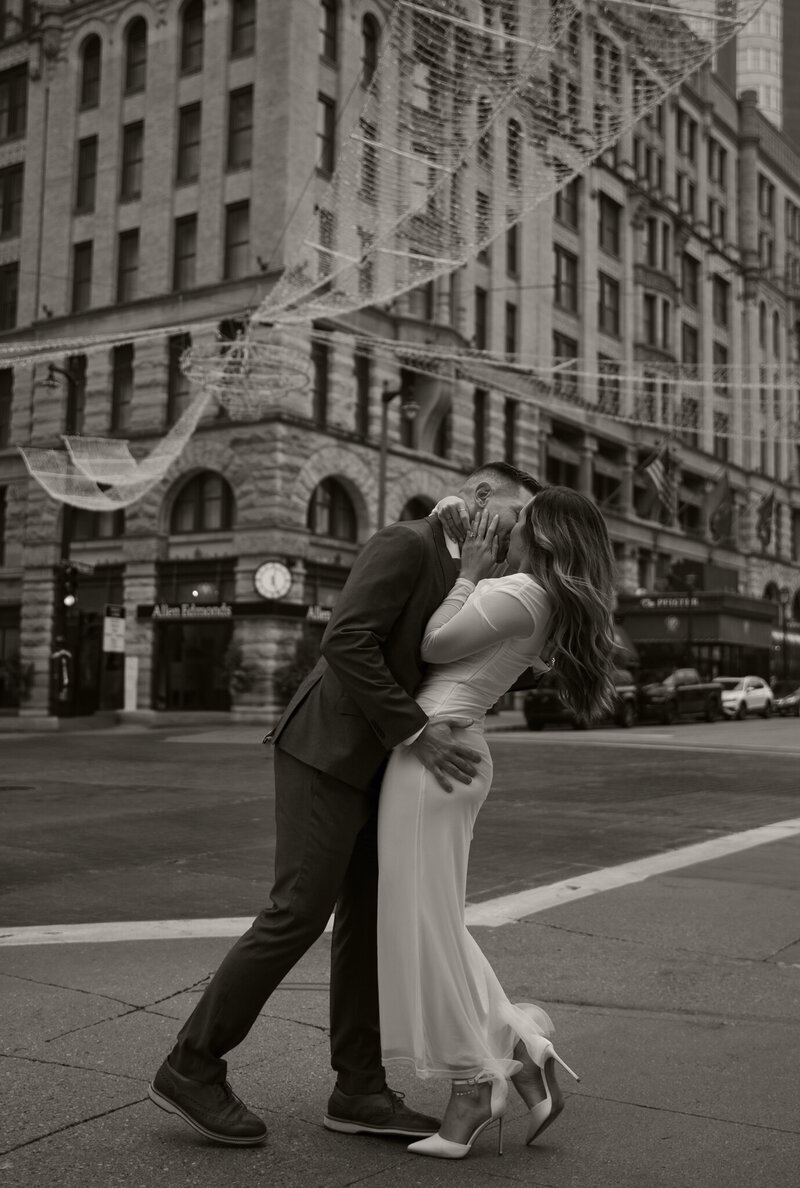 milwaukee wisconsin wedding couple