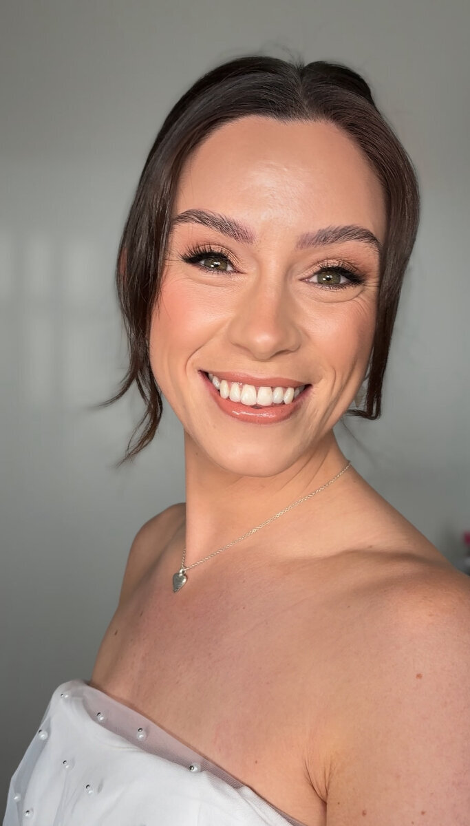 Bridal-glow-makeup-artist-high-end skincare-expert-techniques-Wootton-Hall-Estate-Lincolnshire