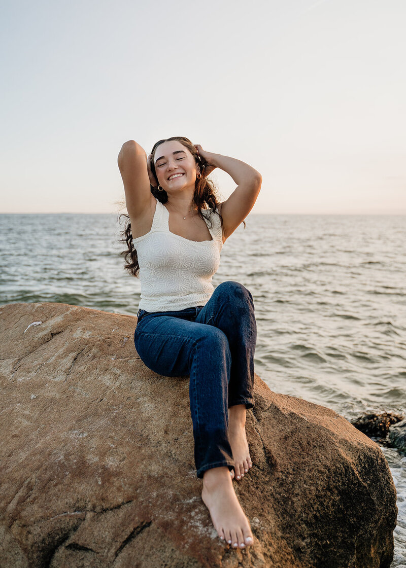 senior portrait in connecticut by Sara McIngvale Photography