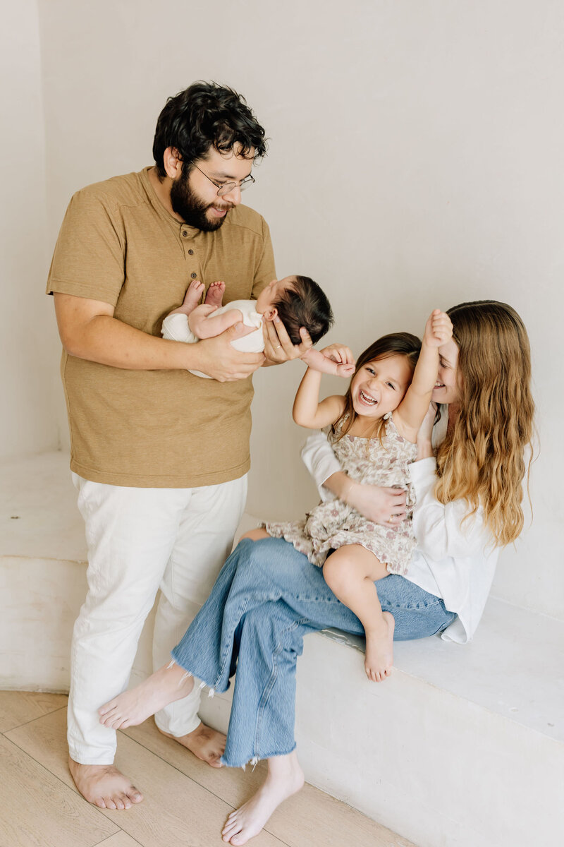newborn lifestyle photography