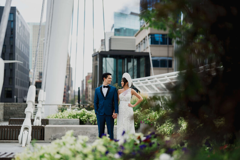 modern-vietnamese-wedding-bride-groom-behind-the-scenes-content-creator