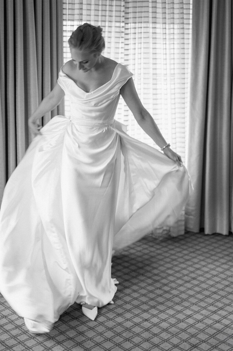 Bustling Fashion All-White Fall Wedding at the Shepherd’s Hollow Club, Glass Banquet Venue on the Lake, Detroit MI