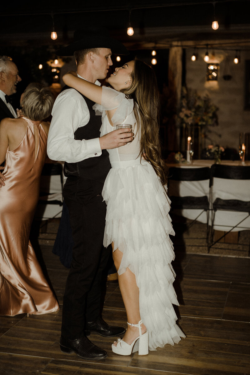 C&R_WED-983