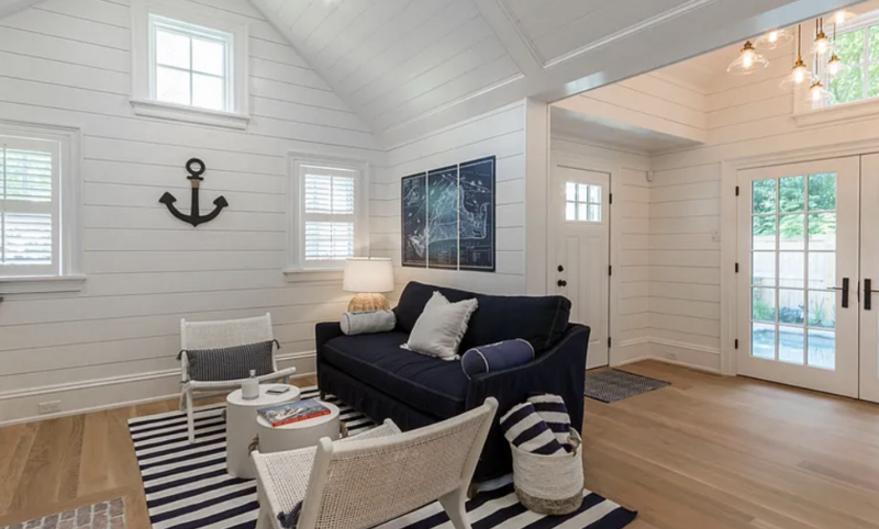 Salty-Havens-Coastal-Home-Design-New-England42