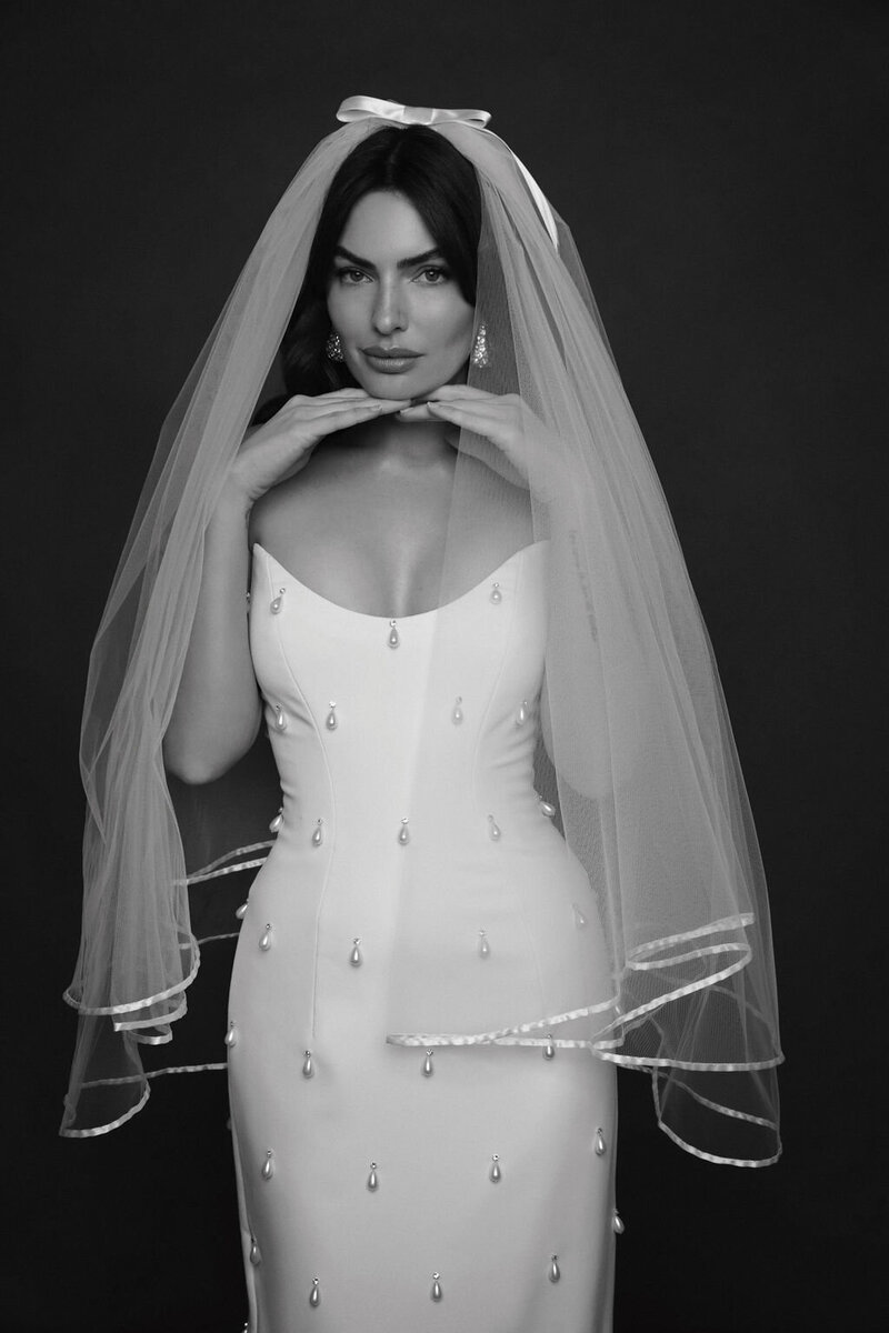 Candy B&W Veil