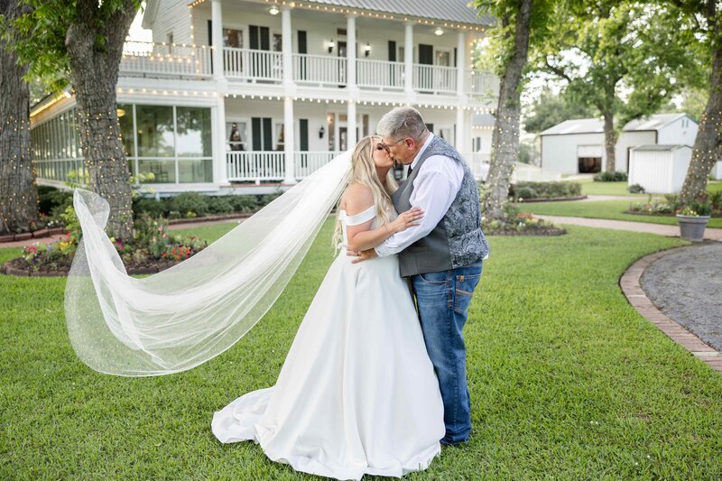 The House Estate Houston Wedding - Shelby Cole Photography - 45