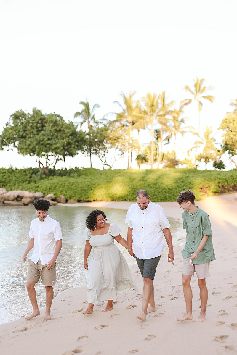 Capture the magic of your beach wedding with Jennifer Holly Photography's stunning photoshoots, highlighting the natural beauty of Florida's coastline.