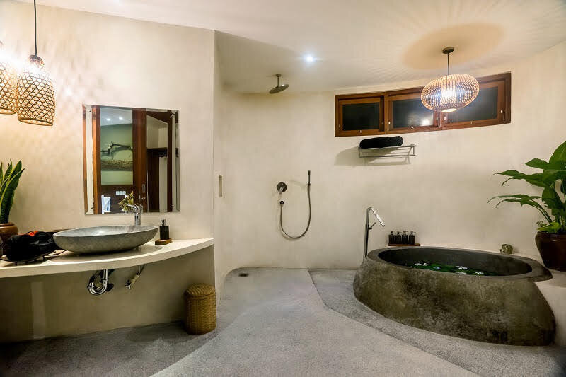 Enchanted Garden - Bathroom