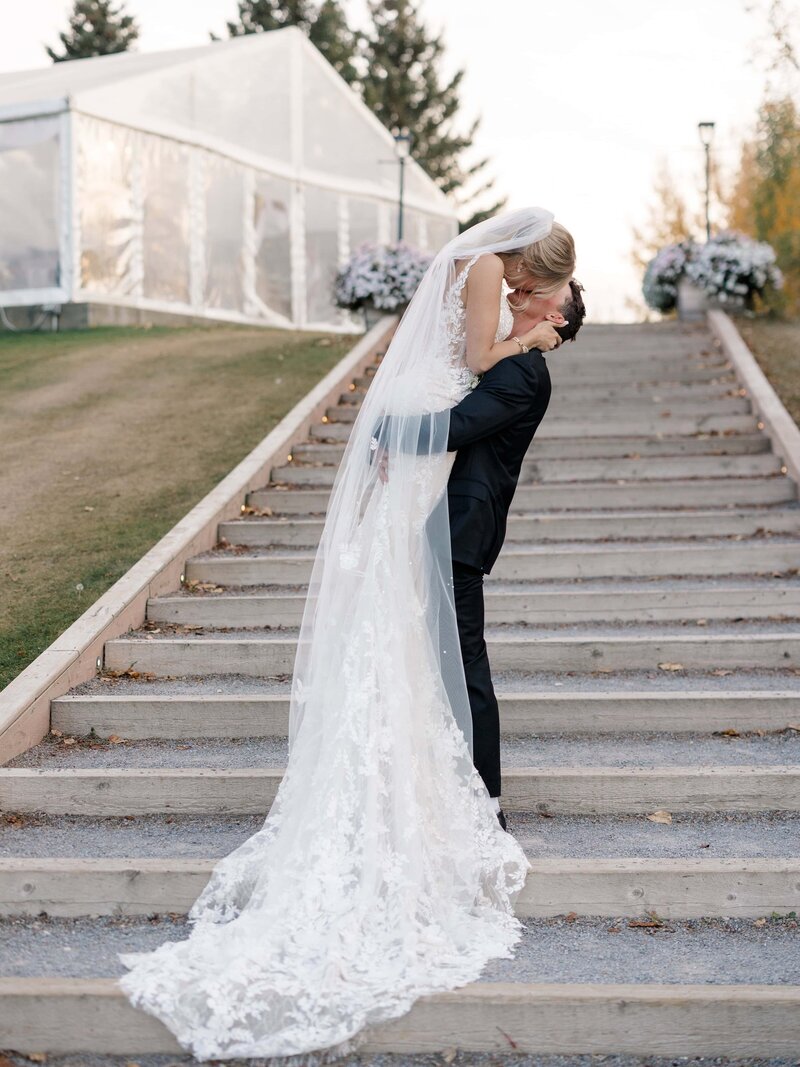 Edmonton Wedding Photos - Pine and Pond Wedding Venue (191)