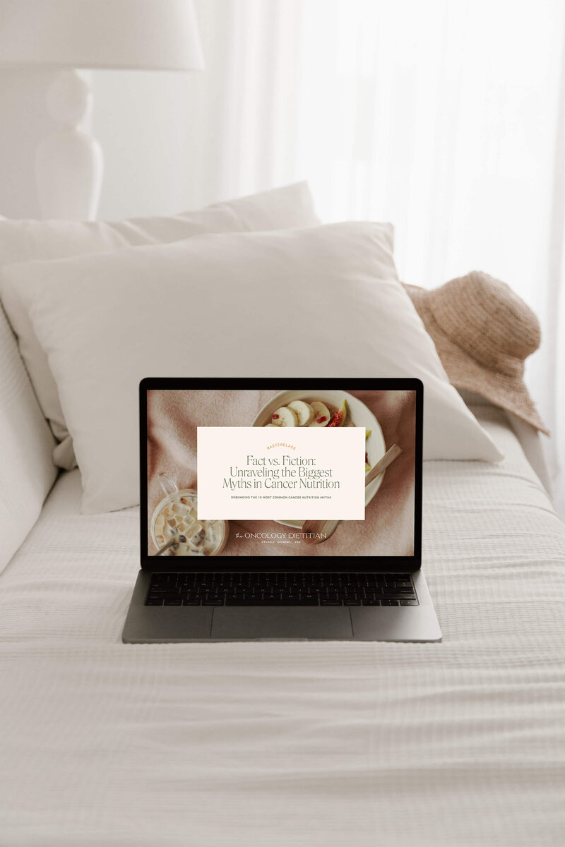 An exclusive two-week menu series that includes 50+ custom cancer prevention recipes, 21 mock-tail recipes, and 16 cancer prevention learning flashcards.