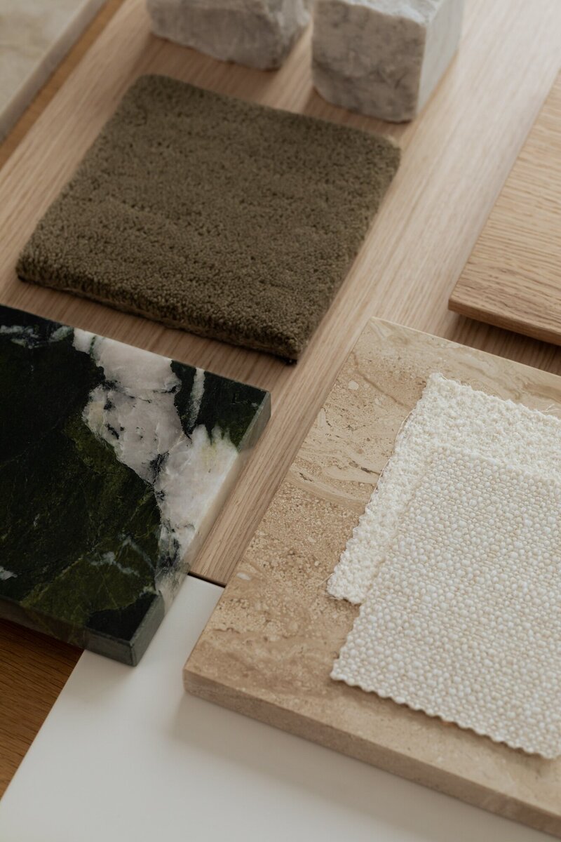 kaboompics_designers-studio-creative-workspace-and-material-textures-40721