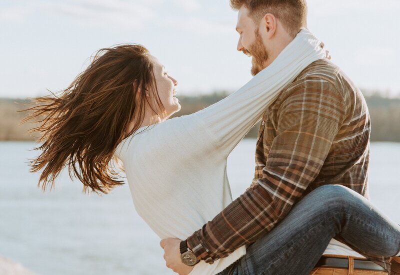 white cliffs of conoy engagement session