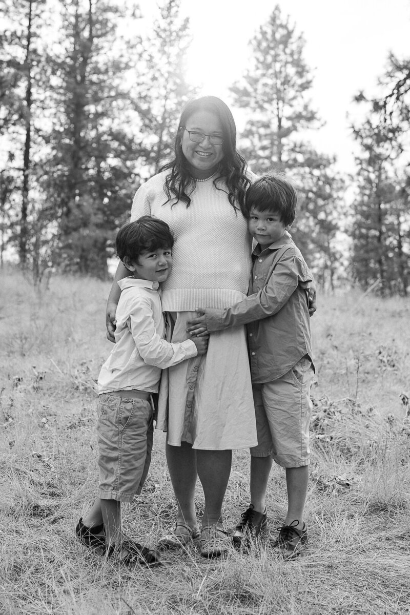 A photo of Cynthia Priest and her two boys Arthur and Charlton